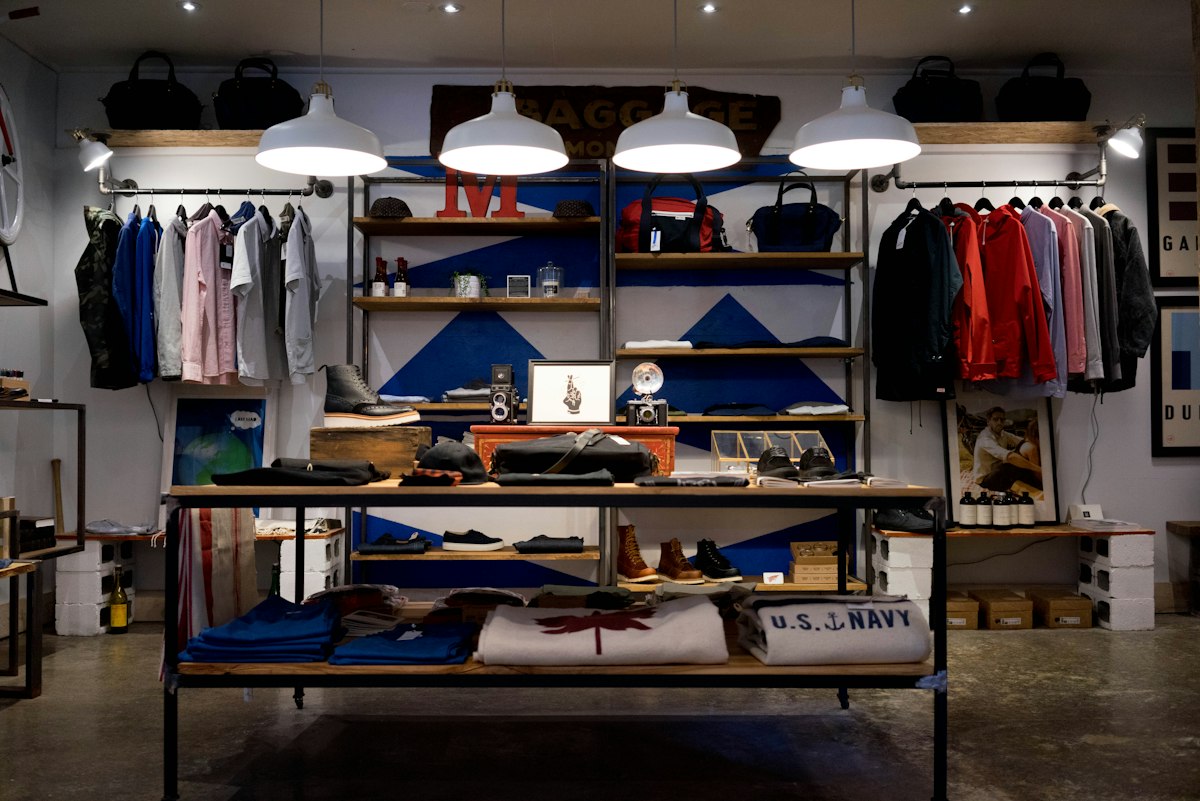 Retail store interior for commerce and agencies